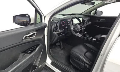 Kia Sportage 2022, 77832 км, за 12625.6 USD - фото 11