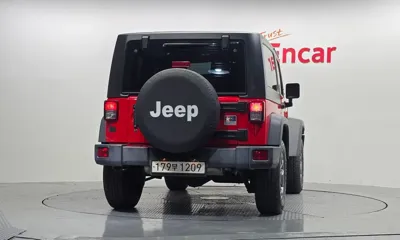 Jeep Wrangler 2017, 91861 км, за 12676.33 USD
