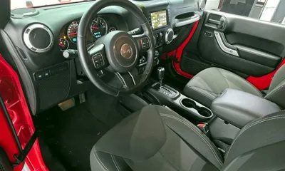 Jeep Wrangler 2017, 91861 км, за 12676.33 USD - фото 7