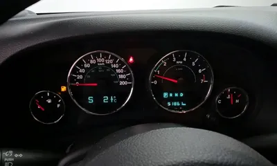 Jeep Wrangler 2017, 91861 км, за 12676.33 USD - фото 8
