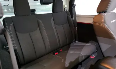 Jeep Wrangler 2017, 91861 км, за 12676.33 USD - фото 12