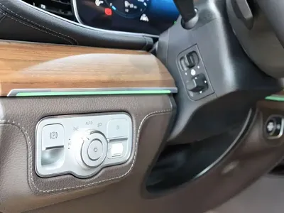 Mercedes-Benz GLS 2021, 20000 км, за 101234.06 USD