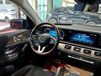 Mercedes-Benz GLS 2021, 20000 км, за 101234.06 USD - фото 7