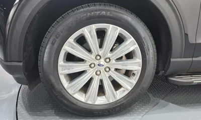 Ford Explorer 2020, 76128 км, за 15628.67 USD