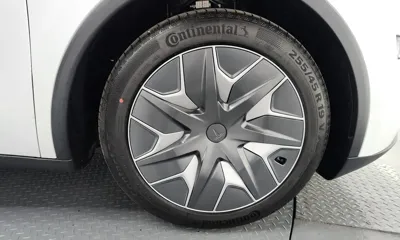 Tesla Model Y 2026, 706 км, за 48855.1 USD - фото 22