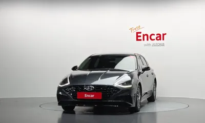 Hyundai Sonata 2022, 63020 км, за 14900.88 USD