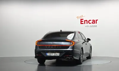 Hyundai Sonata 2022, 63020 км, за 14900.88 USD
