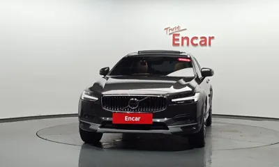 Volvo V90 2021, 36761 км, за 26308.85 USD