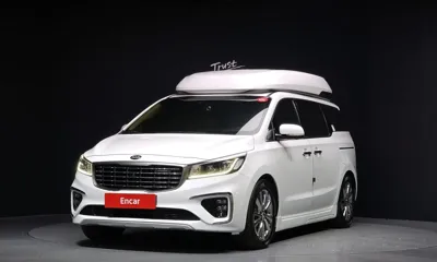 Kia Canival · 2019 год