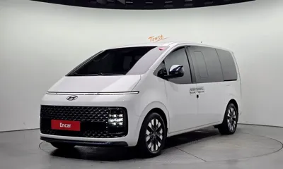 Hyundai Staria · 2022 год