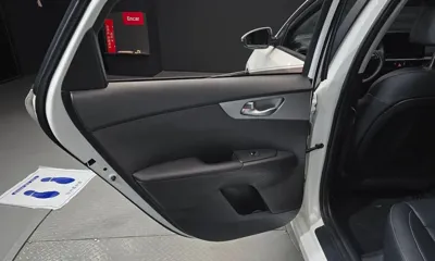 Kia K3 2022, 81651 км, за 9386.57 USD - фото 25
