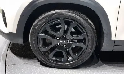 Kia Seltos 2023, 50311 км, за 15157.44 USD