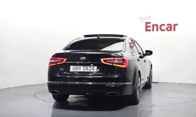 Kia K7 2016, 159098 км, за 3610.35 USD