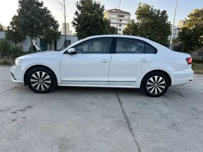 Volkswagen Sagitar 2018, 58000 км, за 7262.96 USD