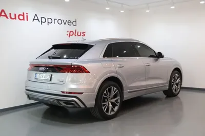 Audi Q8 2021, 51499 км, за 41042.37 USD