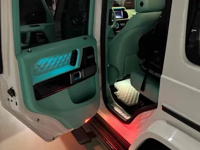 Mercedes-Benz G-Class 2020, 57000 км, за 118156.76 USD - фото 6