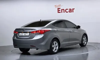 Hyundai Avante 2011, 110384 км, за 2881.71 USD