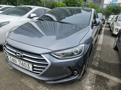 Hyundai Avante 2017, 129069 км, за 5399.43 USD