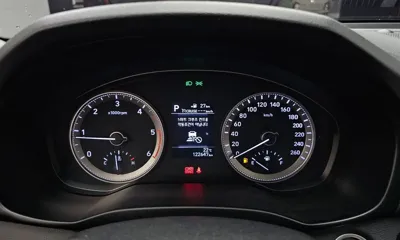 Hyundai Grandeur 2018, 122647 км, за 9739.42 USD - фото 8