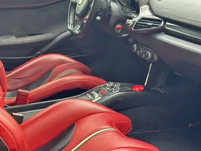 Ferrari 458 2011, 40000 км, за 95642.64 USD
