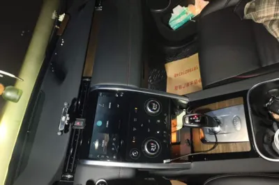 Land Rover Discovery Sport 2021, 44800 км, за 20637 USD - фото 13