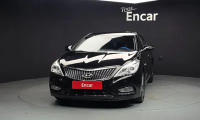 Hyundai Grandeur 2014, 179983 км, за 3282.13 USD