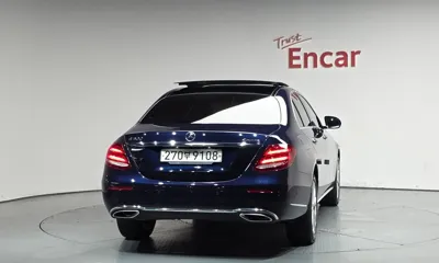 Mercedes-Benz E-Class 2019, 67538 км, за 17545.34 USD
