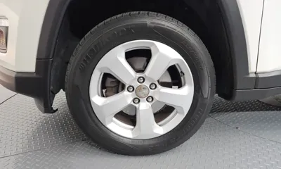 Jeep Compass 2019, 82015 км, за 8533.54 USD