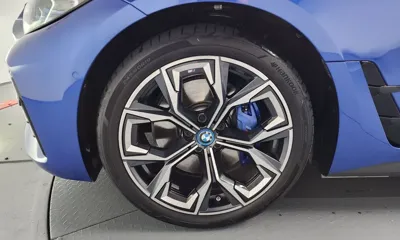 BMW i4 2024, 28059 км, за 31836.68 USD