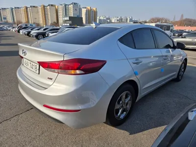Hyundai Avante 2017, 174907 км, за 4193.53 USD - фото 15