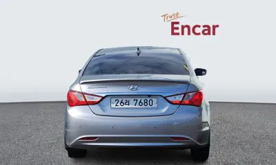 Hyundai Sonata 2010, 232278 км, за 2445.8 USD