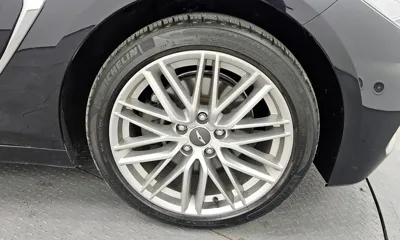 Genesis G70 2020, 88179 км, за 14626.53 USD