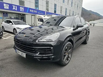 Porsche Cayenne 2019, 62000 км, за 53170.54 USD