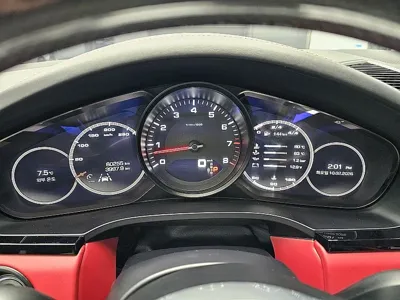 Porsche Cayenne 2019, 62000 км, за 53170.54 USD - фото 17
