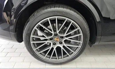 Porsche Cayenne 2021, 77343 км, за 53064.18 USD