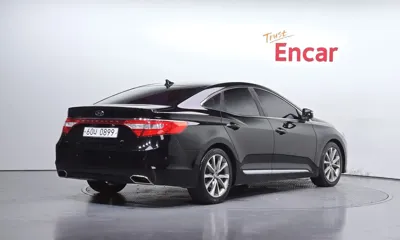 Hyundai Grandeur 2016, 165675 км, за 4495.12 USD
