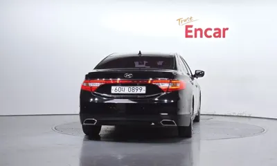 Hyundai Grandeur 2016, 165675 км, за 4495.12 USD