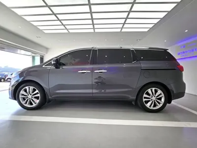 Kia Canival 2018, 91000 км, за 6406.53 USD