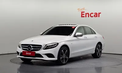 Mercedes-Benz C-Class · 2020 год