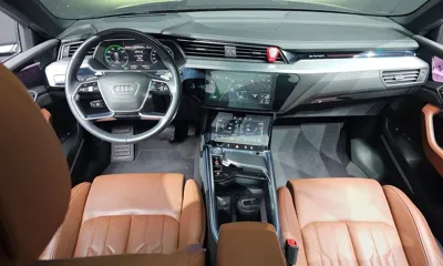 Audi e-tron 2020, 137902 км, за 25157.63 USD - фото 7