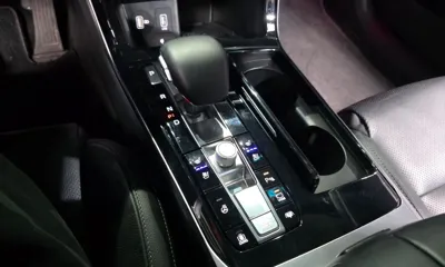 Kia K7 2020, 76343 км, за 12078.25 USD - фото 9