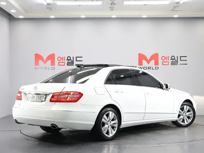 Mercedes-Benz E-Class 2013, 119445 км, за 5846.03 USD