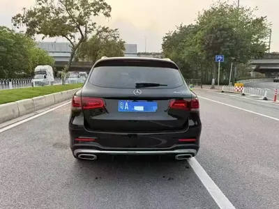 Mercedes-Benz GLC 2021, 60000 км, за 27003.32 USD