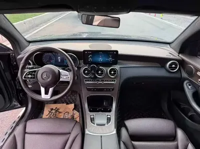Mercedes-Benz GLC 2021, 60000 км, за 27003.32 USD - фото 8