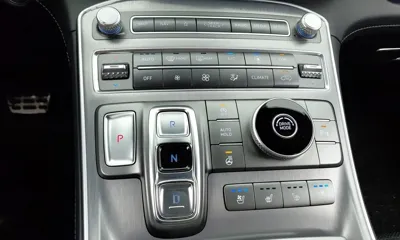 Hyundai Santafe 2021, 44171 км, за 14897.23 USD - фото 9