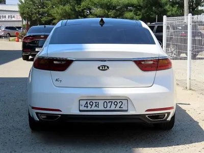 Kia K7 2016, 105322 км, за 6446.57 USD