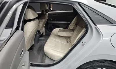 Hyundai Avante 2023, 16988 км, за 14821.55 USD - фото 12
