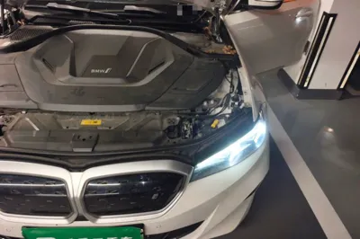 BMW i3 2022, 74600 км, за 19810 USD - фото 18