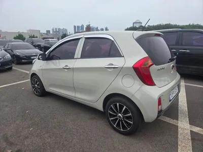 Kia Morning 2016, 109900 км, за 3643.17 USD