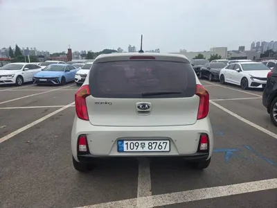 Kia Morning 2016, 109900 км, за 3643.17 USD